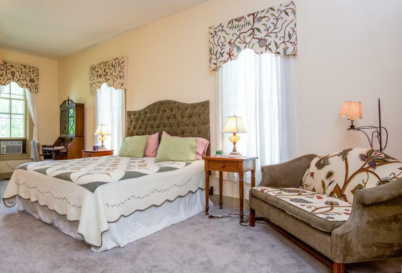 Emma'S Bed And Breakfast Springfield Exterior photo